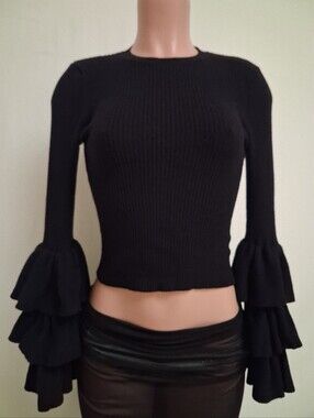 Forever 21 Black Ribbed Bell Sleeve Crop Top Size M
